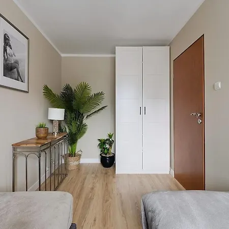 Privilage Location Apartament W Centrum Варшава Екстер'єр фото